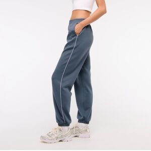 Abercrombie & Fitch YPB neoKNIT blue sweatpants size XS